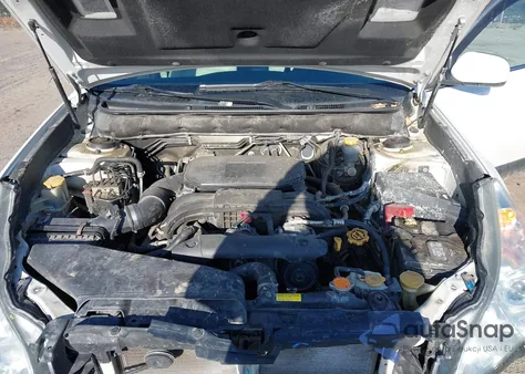 2011 Subaru Outback 2.5I Premium z USA, uszkodzony, nr VIN 4S4BRCCC6B3373174